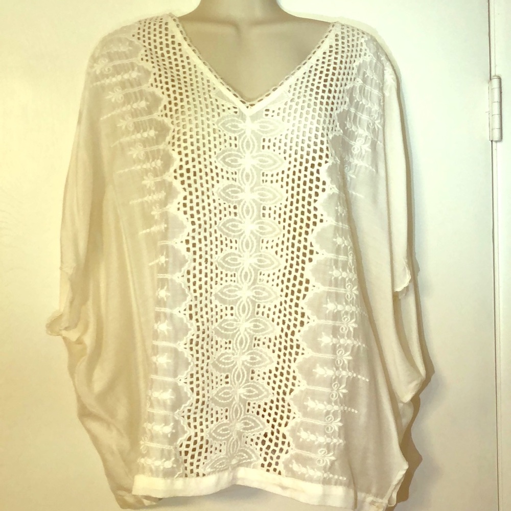 Ivory V-neck blouse with crochet detail